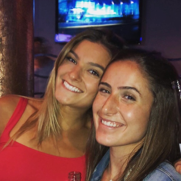 Meet your Posher, Emily - Picture 1 of 1